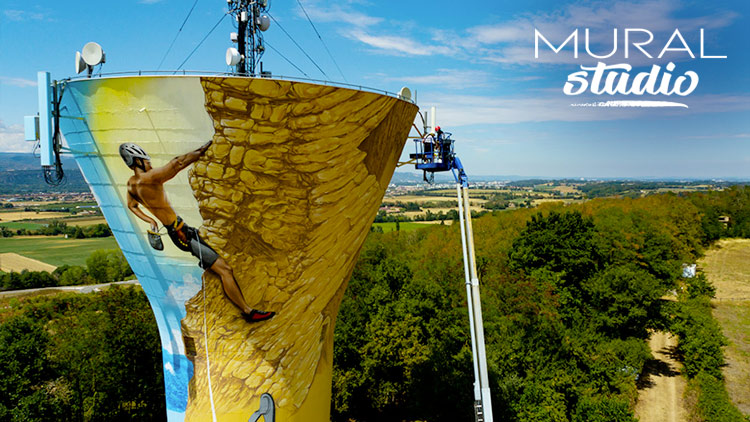 fresque murale sur château d'eau